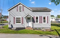 204 Avenue B, Matamoras, PA 18336