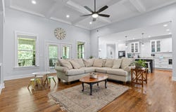2775 Edwards Point Road, Signal Mountain, TN 37377