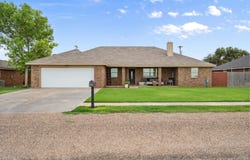 215 N 6th Street, New Home, TX 79381