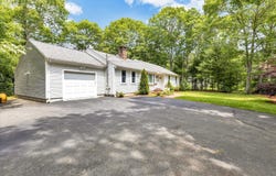 48 Bridgets Path, Centerville, MA 02632