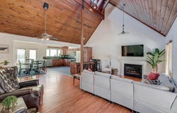 408 Lakecrest Drive, Harriman, TN 37748