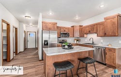 6226 S Tanner Ave, Sioux Falls, SD 57108