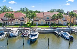50 RIVERS EDGE Lane, Palm Coast, FL 32137