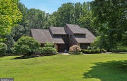 1076 HEARTSEASE DRIVE, WEST CHESTER, PA 19382