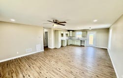 1592 Old Perryville Loop, Springfield, KY 40069