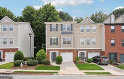 529 Lantern Wood, Scottdale, GA 30079