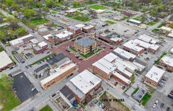 104 W Pearl Street, Harrisonville, MO 64701