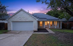 6702 Roseborough Dr, Austin, TX 78747