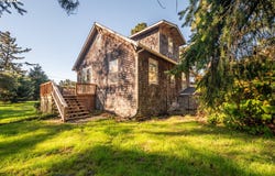 1218 RIVERSIDE Dr, Bandon, OR 97411