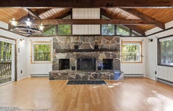 111 Forest View Drive, Hawley, PA 18428