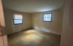 418 Melon Ave, Egg Harbor City, NJ 08215
