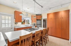 25 Autumn St, Everett, MA 02149