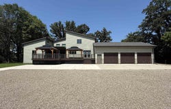 15367 300th Ct, MASON CITY, IA 50401