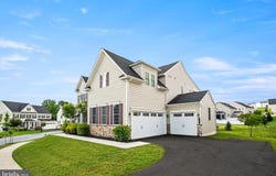 708 STONECLIFFE ROAD, MALVERN, PA 19355