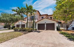 19386 SW 78th Pl, Cutler Bay, FL 33157