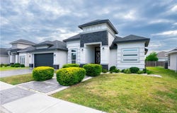1422 S Esperanza Street, Pharr, TX 78577