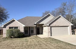 628 E Walcott Street, Pilot Point, TX 76258