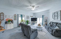 721 E 17th, Winfield, KS 67156