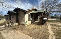 2320 21st Street, Lubbock, TX 79411