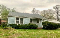 1507 Meacham Ln, PADUCAH, KY 42003