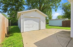 176 Clinton Avenue, Elyria, OH 44035