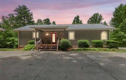 6704 Morgan Drive, Young Harris, GA 30582