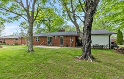 1823 Westridge Drive, Cape Girardeau, MO 63701