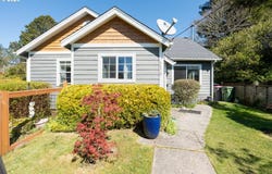 1175 PACIFIC DR, Hammond, OR 97121