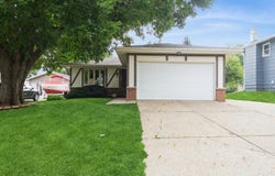 401 NW Valley View Drive, Grimes, IA 50111