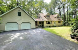 122 Rena Drive, Effort, PA 18330