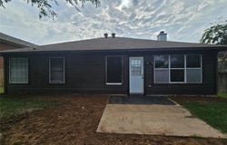 921 Santa Fe Drive, Saginaw, TX 76131