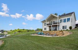 14350 South East South East View Court, Moravia, IA 52571