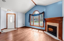 1135 Saint Abigail Street SW, Hartville, OH 44632