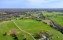 8133 N Hummingbird Lane, Springfield, MO 65803