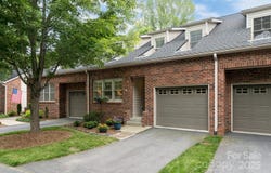 176 B Wash Creek Drive, Hendersonville, NC 28739