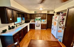 301 E. Pine Street, Albion, IL 62806