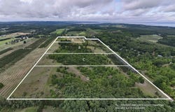 003 E Fort Road, Suttons Bay, MI 49682