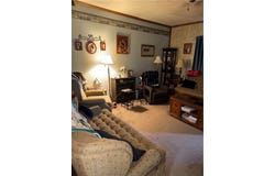 33 Spruce St, Natrona, PA 15065