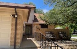 306 S Arnold Street, Lampasas, TX 76550