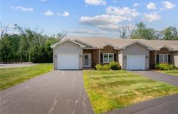 41 Breakneck Hill Road, Lincoln, RI 02865