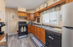 601 BEVERLY DRIVE, MAGNOLIA, NJ 08049