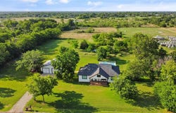 2415 Vz County Road 2624, Wills Point, TX 75169