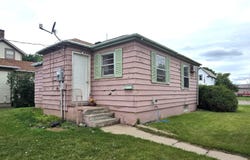 222 E 8th St, Miller, SD 57362