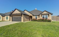 511 Avenue U, Shallowater, TX 79363