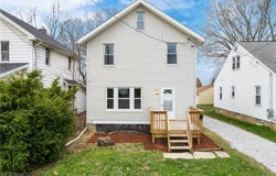 1862 17th Street SW, Akron, OH 44314