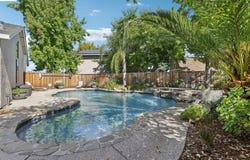 300 Lodgepole Ct, Martinez, CA 94553