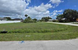 801 SW Amethist Terrace, Port Saint Lucie, FL 34953