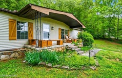 1440 Oren White Rd, Lenoir City, TN 37771