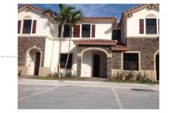 8917 W 35 CT, Hialeah Gardens, FL 33018