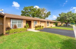 9421 S Meadows Cir, Miramar, FL 33025